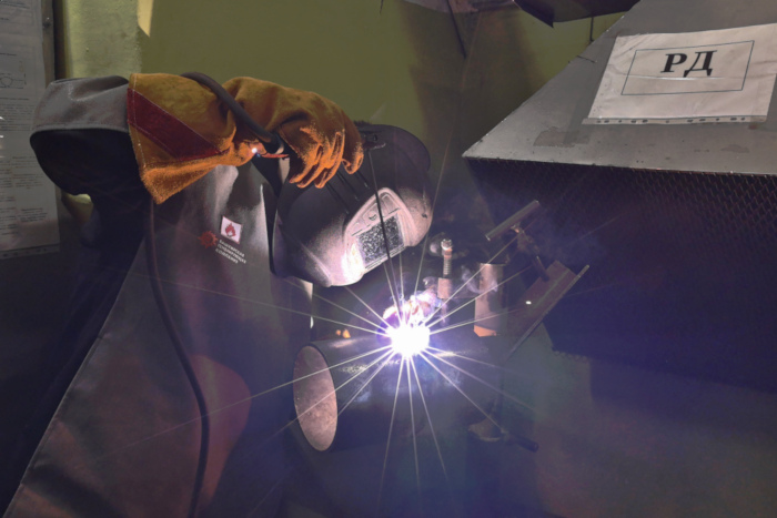 Золотые швы и плотная борьба за титул