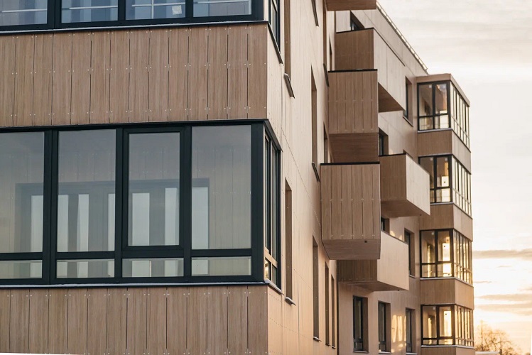 BN Group укрепила позиции лидера деревянного домостроения на форуме «Малоэтажная Россия 2025»