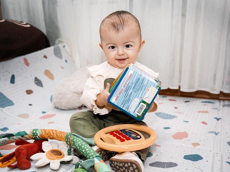 Шанс вырасти здоровой: вместе с TOOBA собираем средства на операцию для Арины