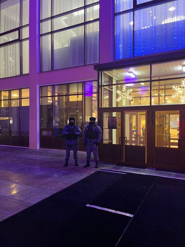 Росгвардейцы обеспечили охрану общественного порядка при проведении концерта