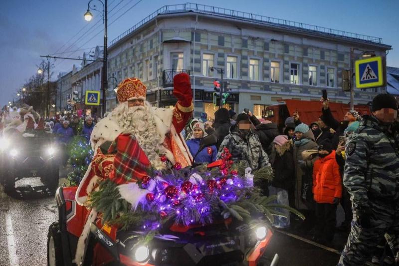 Росгвардейцы приняли участие в обеспечении безопасности во время «НаШествия Дедов Морозов» в Ярославской области