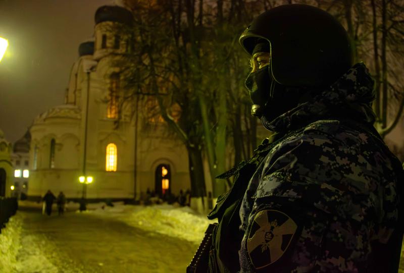 Росгвардейцы приняли участие в обеспечении безопасности рождественских богослужений в Подмосковье